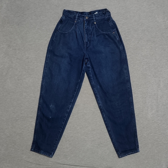 Vintage Brittania High-Rise Relaxed Pleated Tapered Leg "Mom" Jeans - Picture 4 of 10